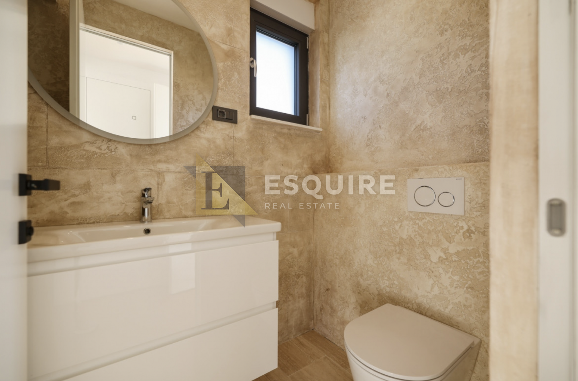 House For sale -  Diklo