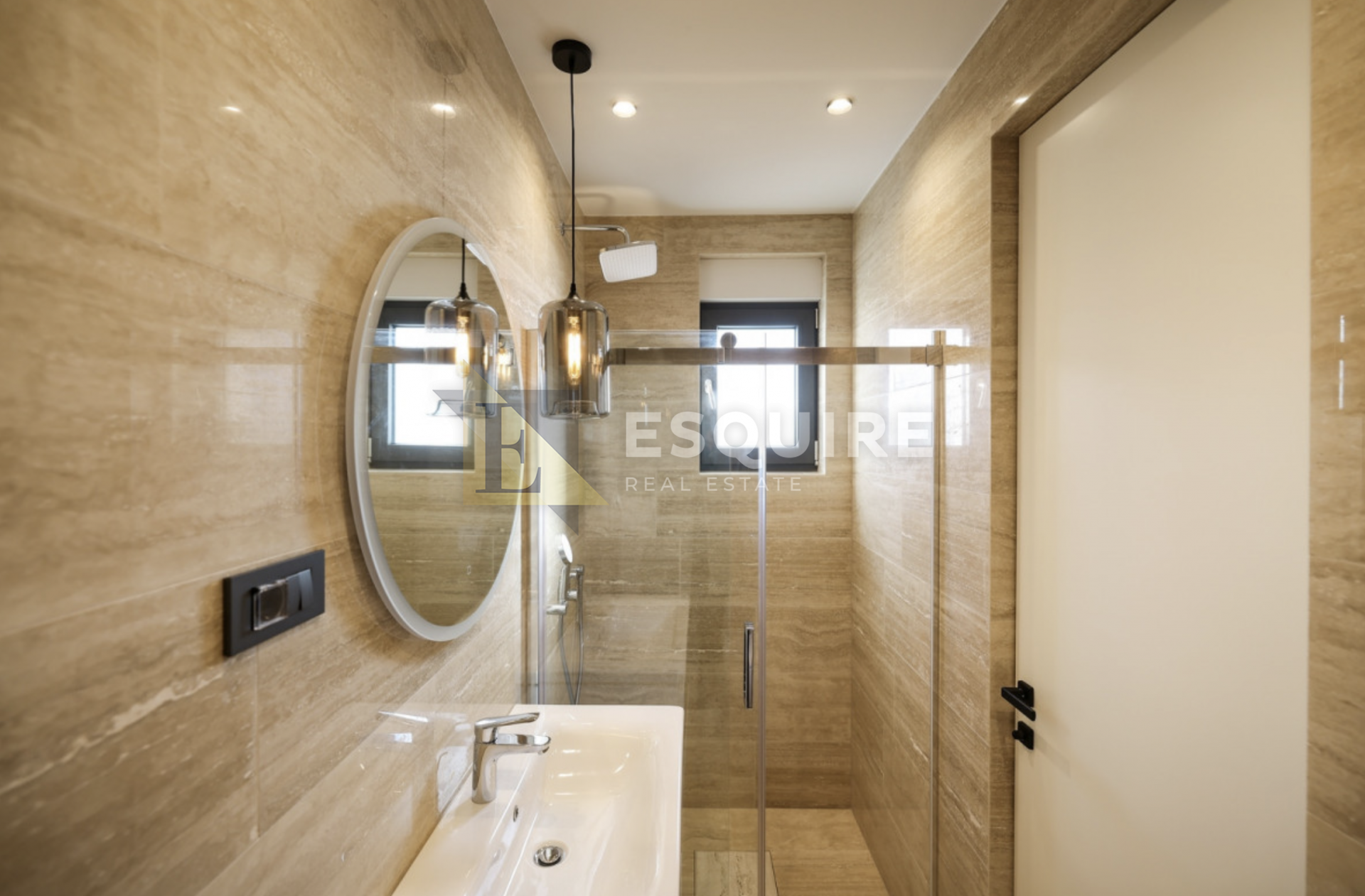 House For sale -  Diklo