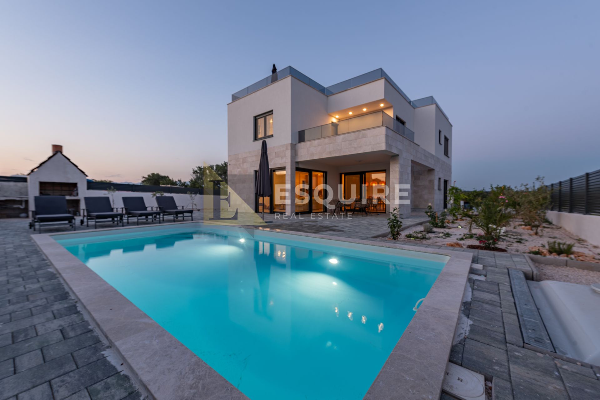 Casa In vendita -  Poljica Brig