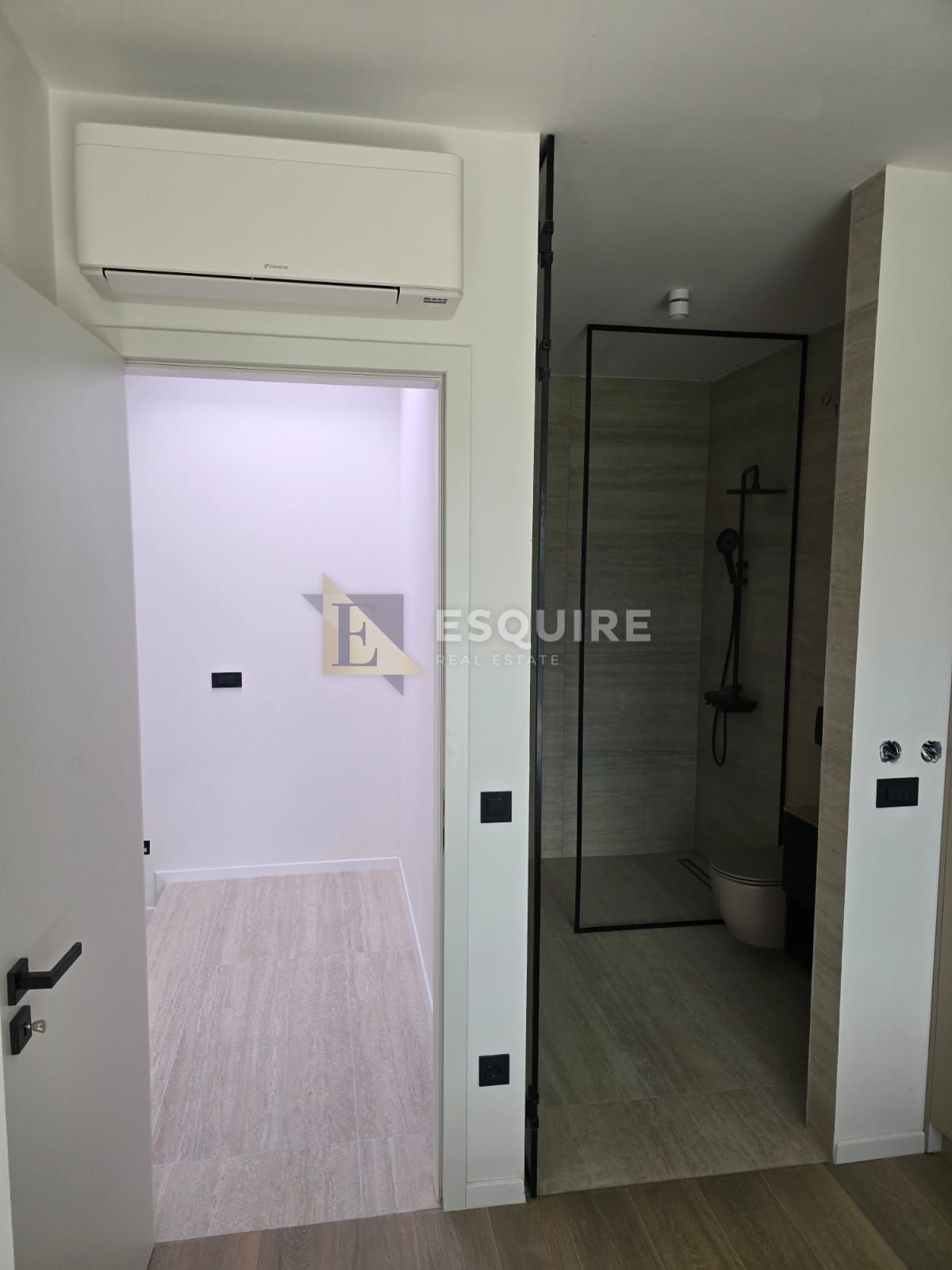 House For sale -  Nin
