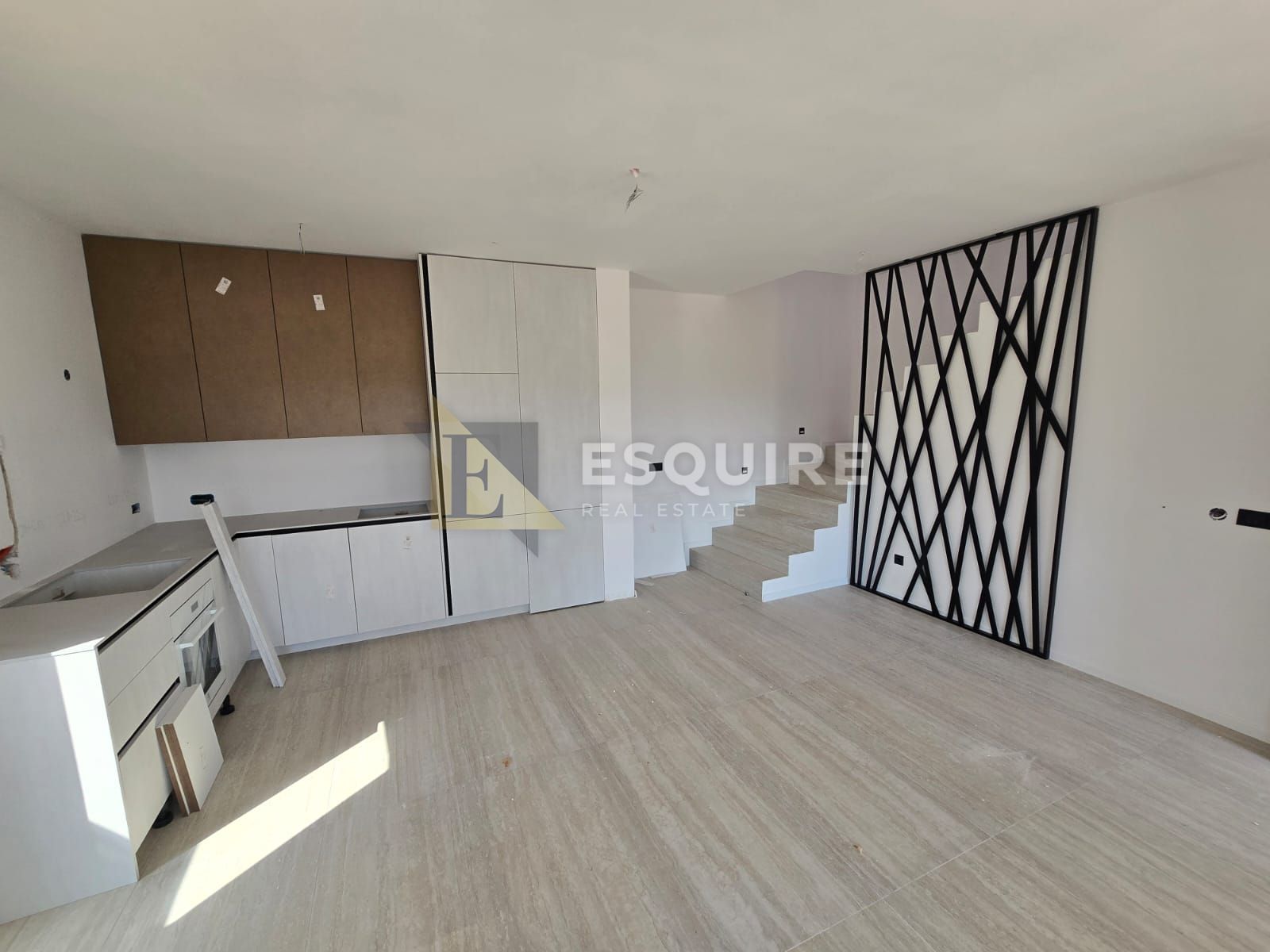 House For sale -  Nin