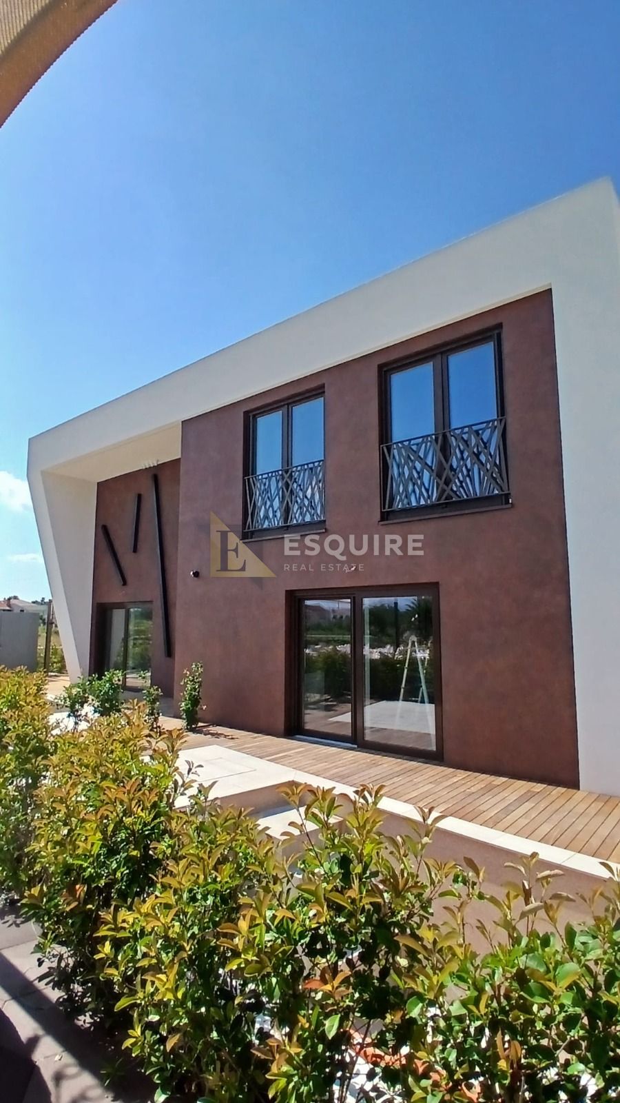House For sale -  Nin