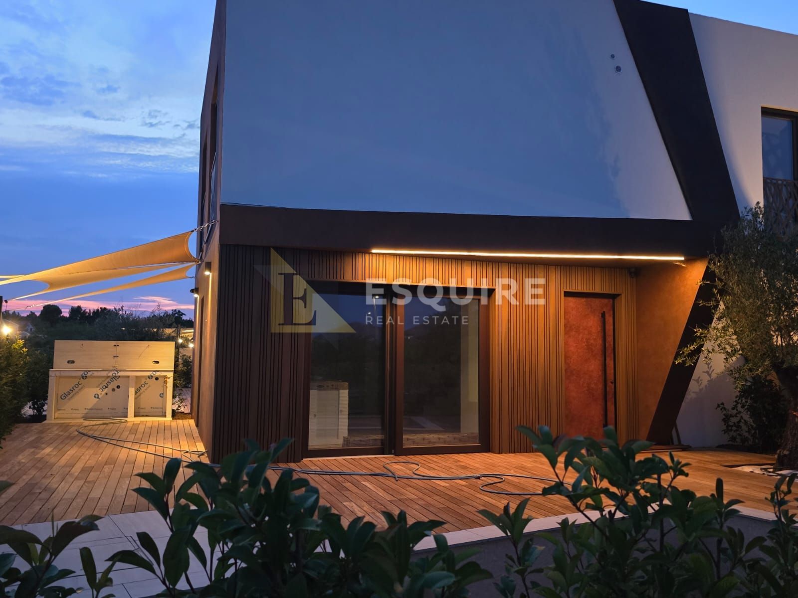 House For sale -  Nin