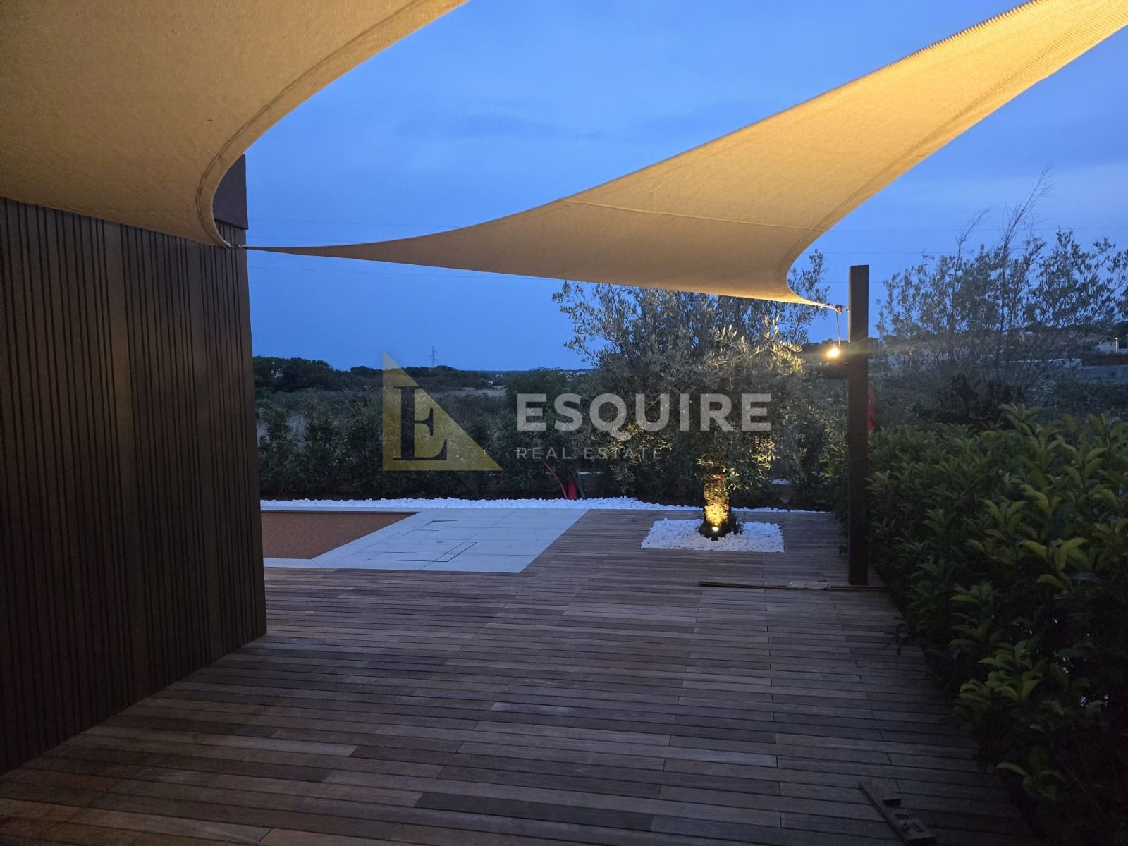 House For sale -  Nin