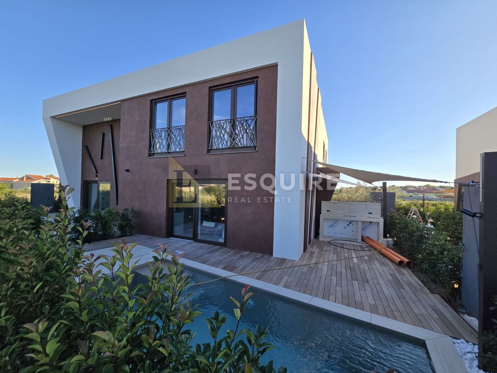 House For sale -  Nin