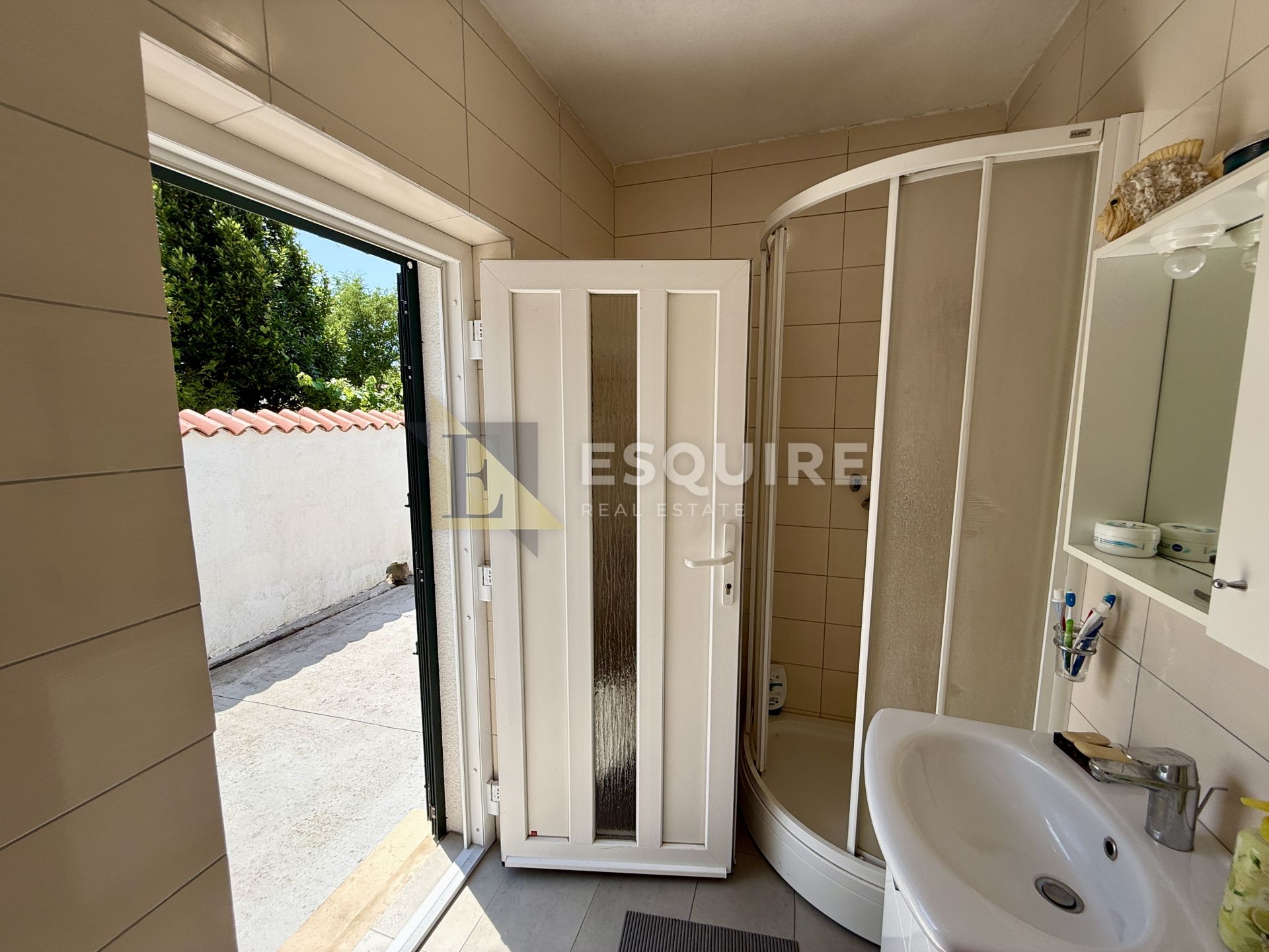 House For sale -  Grbe