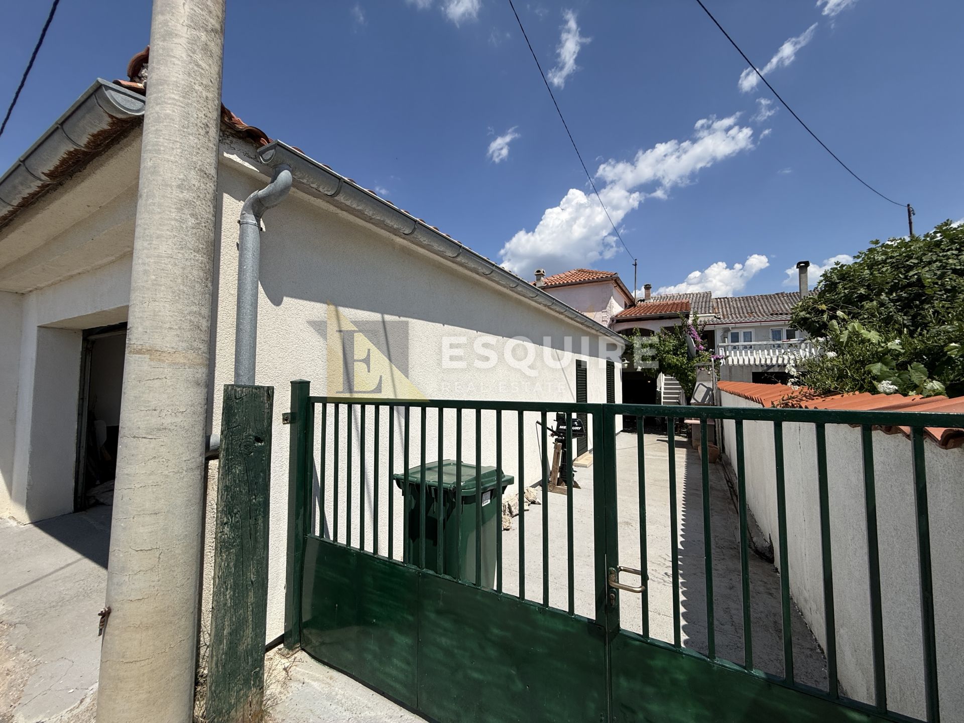 House For sale -  Grbe