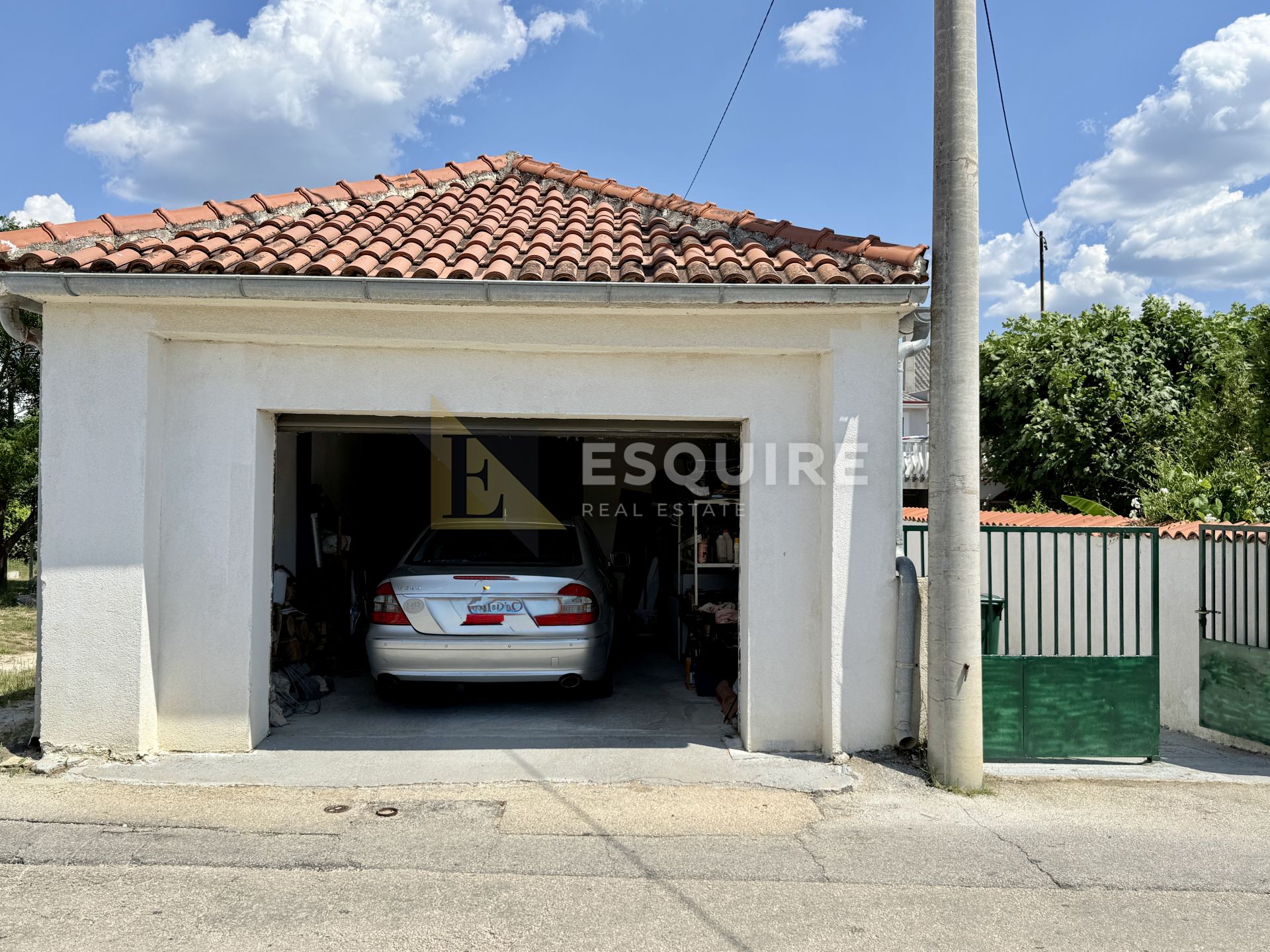 House For sale -  Grbe