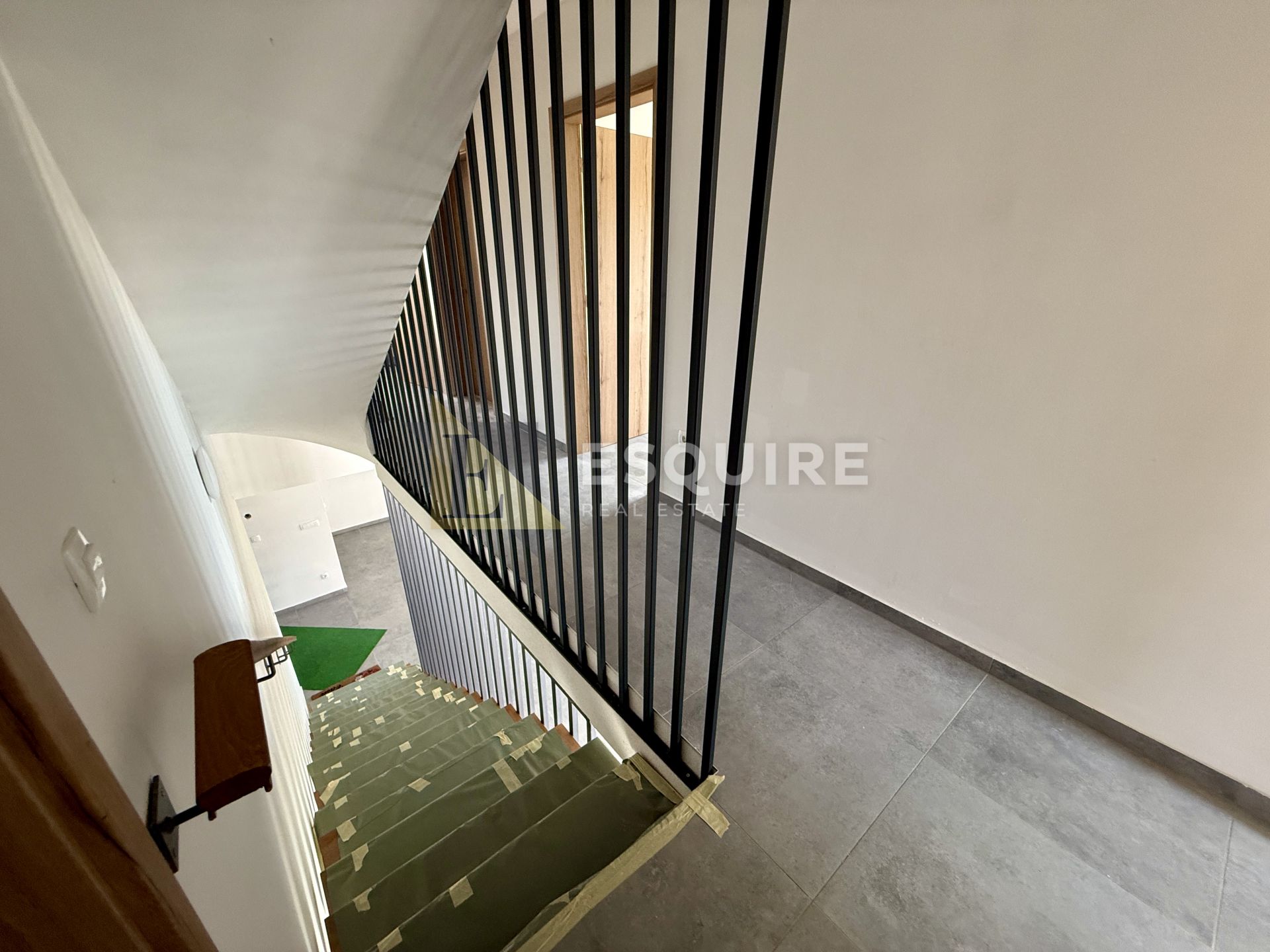 House For sale -  Grbe