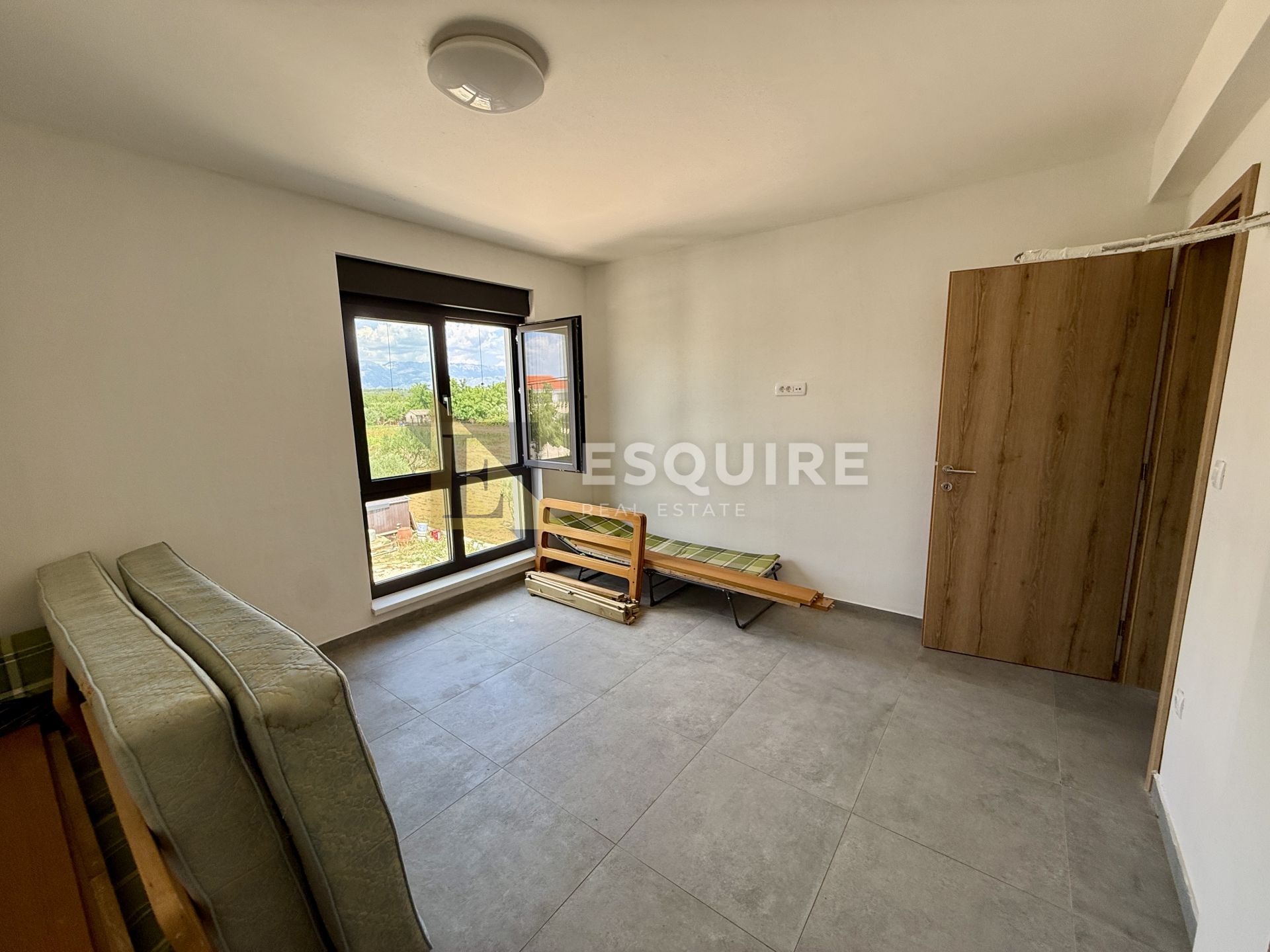 House For sale -  Grbe