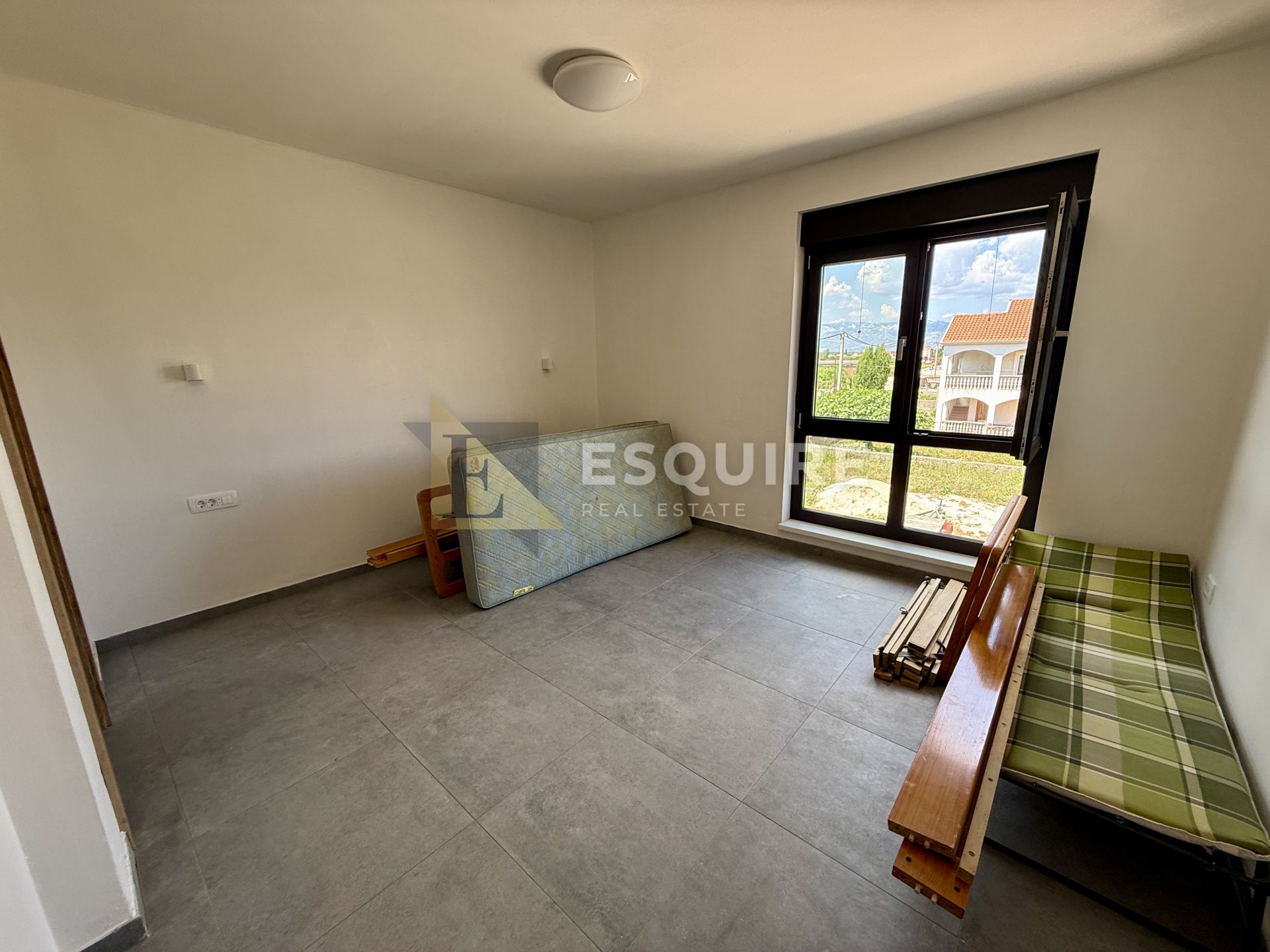 House For sale -  Grbe