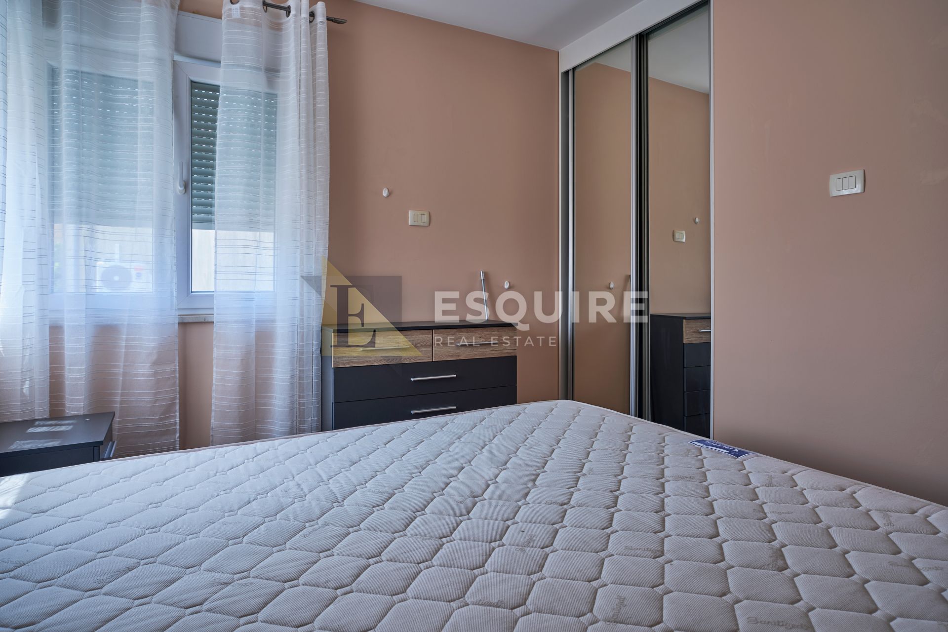 Apartment Zu verkaufen -  Plovanija