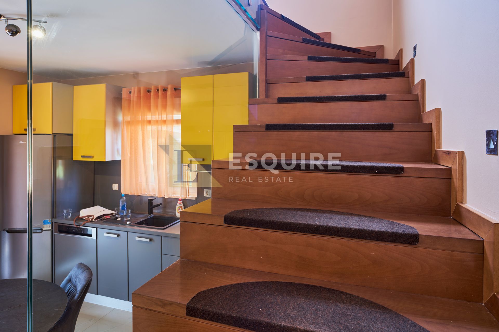 Apartment Zu verkaufen -  Plovanija