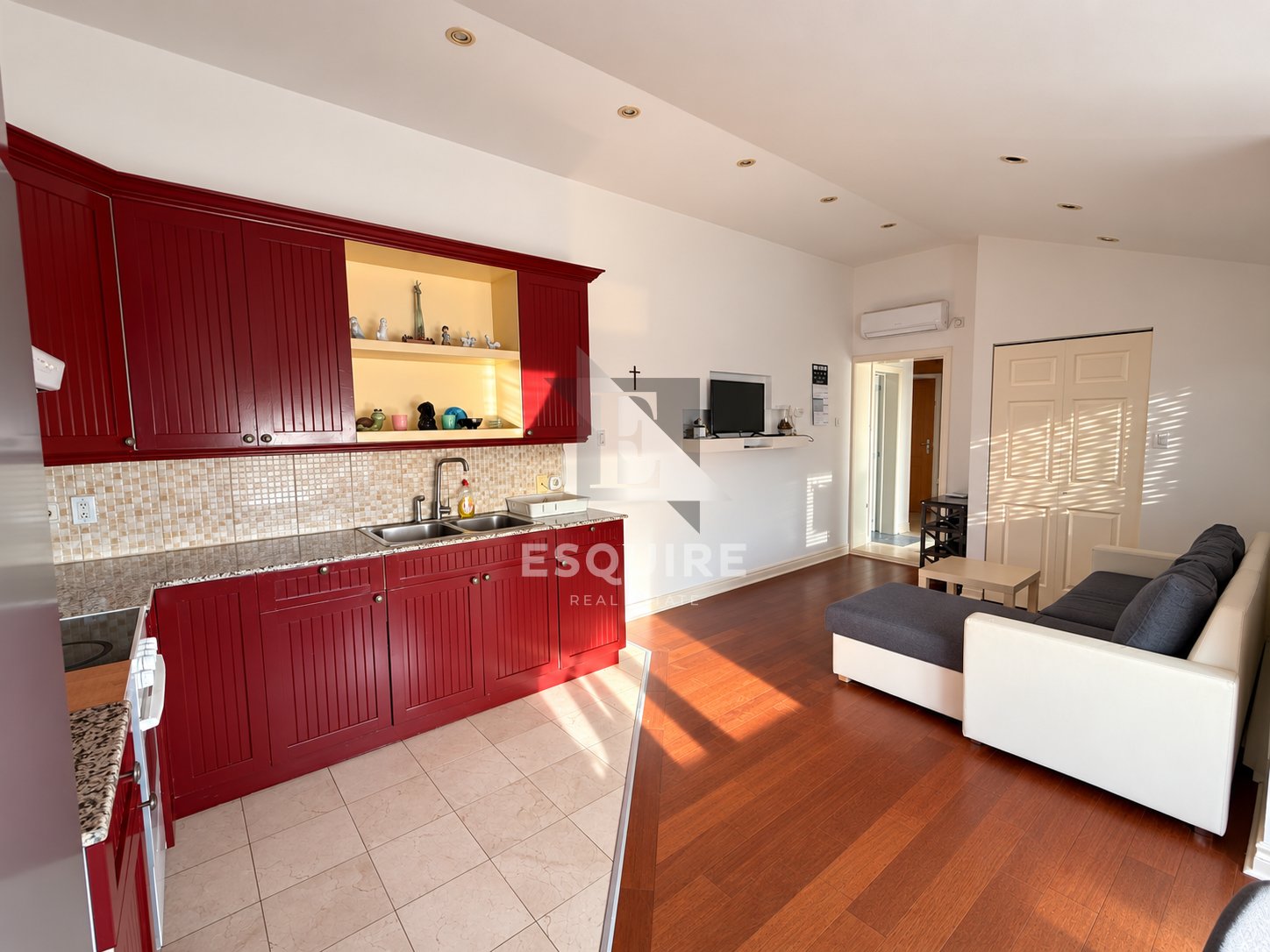 Flat For rent - Zadarska Skročini