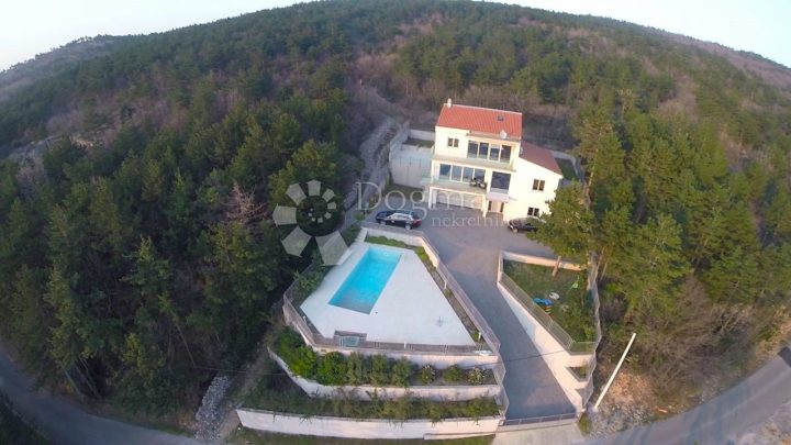 Haus zu verkaufen 350 m² – Kostrena