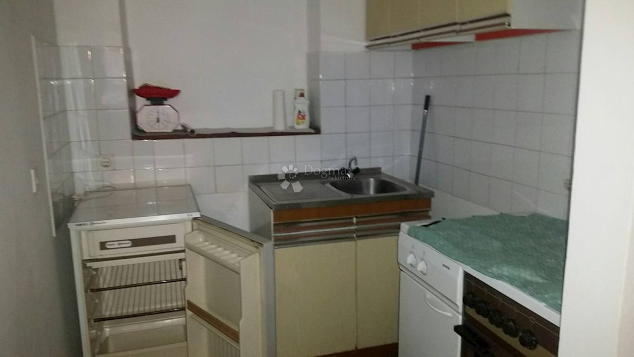 Apartma Naprodaj - PRIMORSKO-GORANSKA  Novi Vinodolski