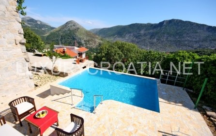 House For sale - SPLITSKO-DALMATINSKA  SPLIT 