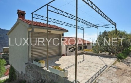 House For sale - SPLITSKO-DALMATINSKA  SPLIT 