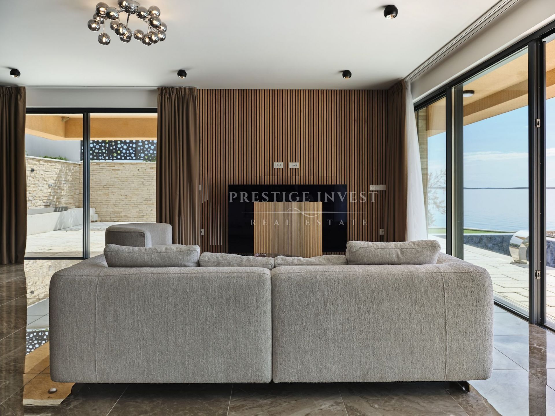 House For sale -  Rtina