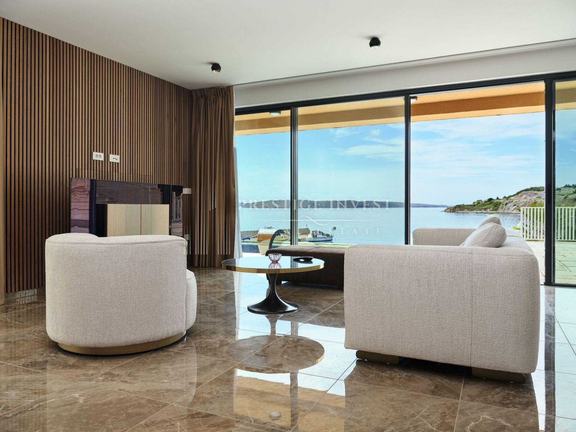 House For sale -  Rtina