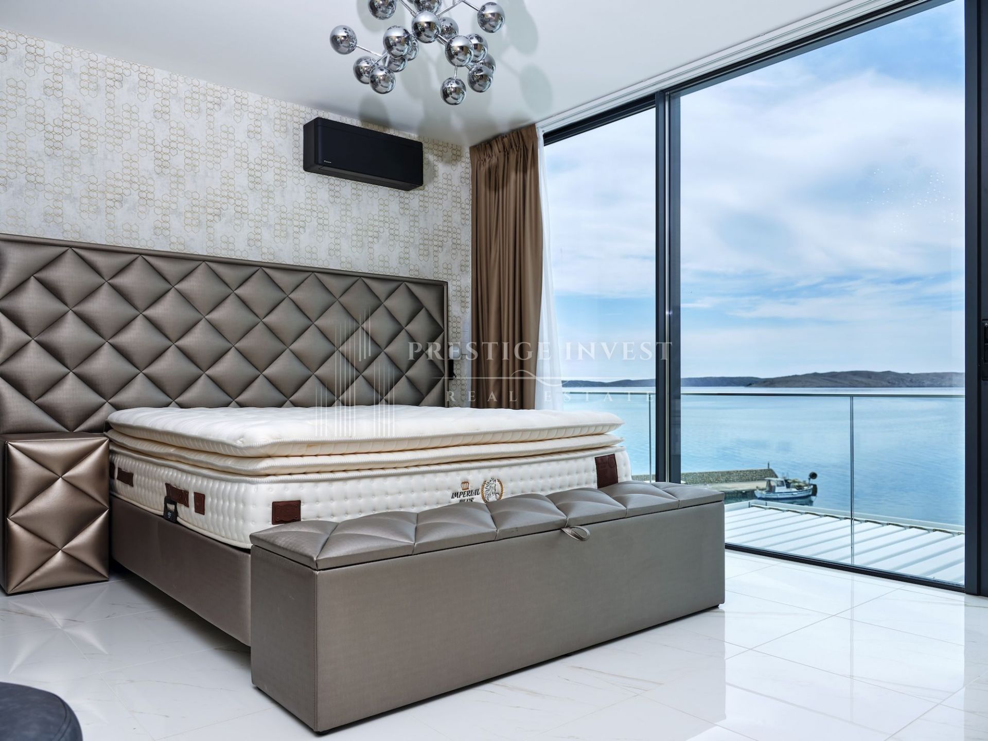 House For sale -  Rtina