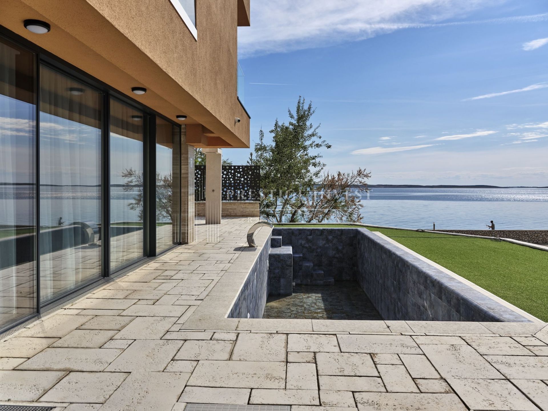 House For sale -  Rtina