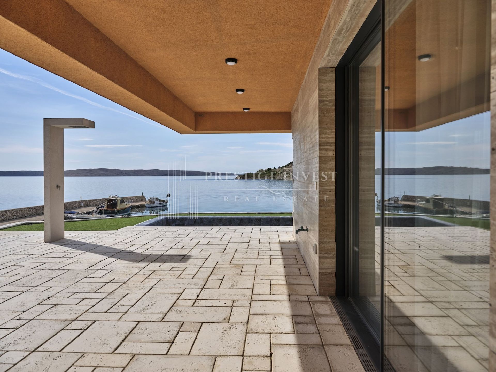 House For sale -  Rtina