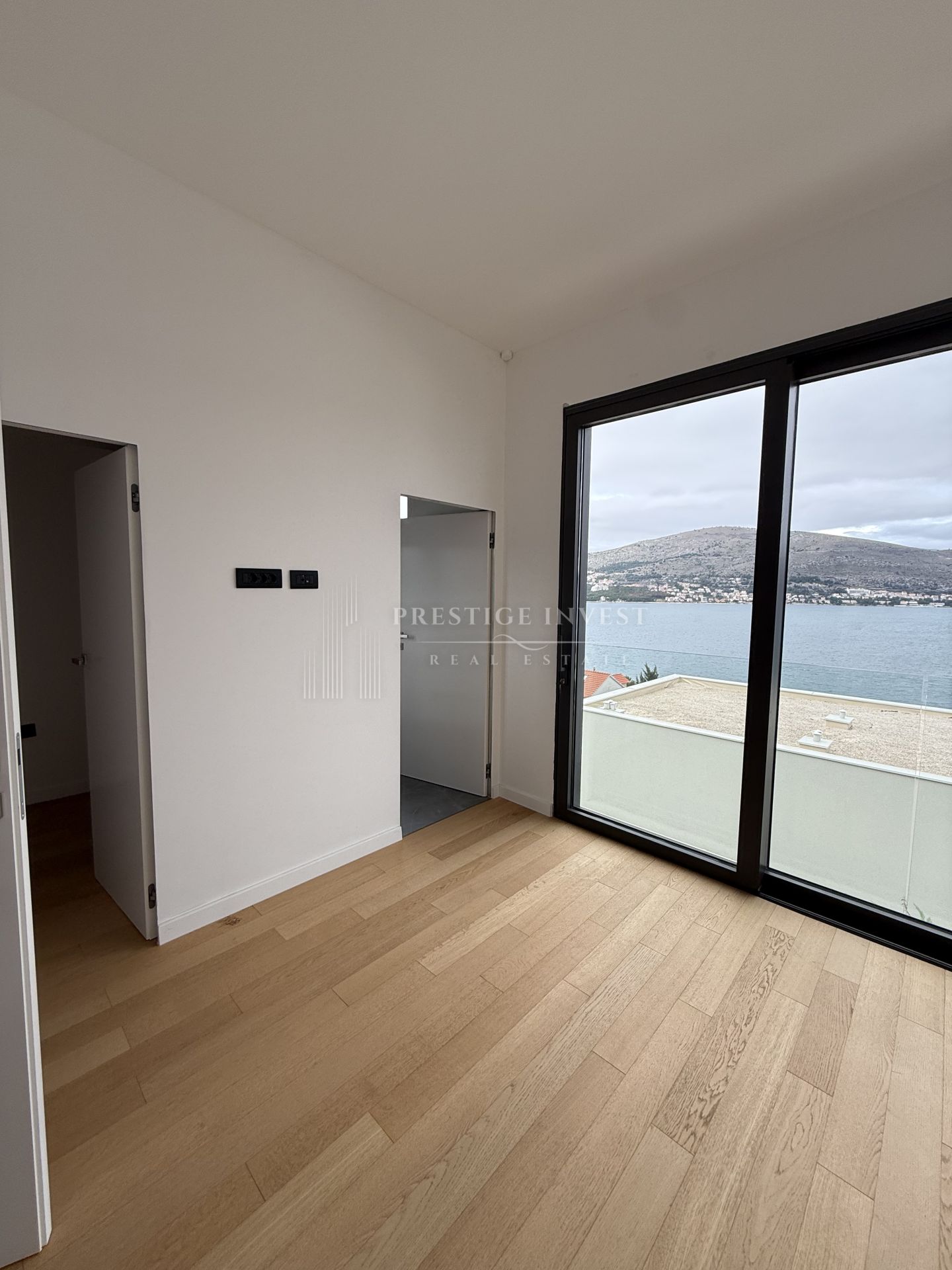 House For sale - Splitsko-dalmatinska Okrug Donji
