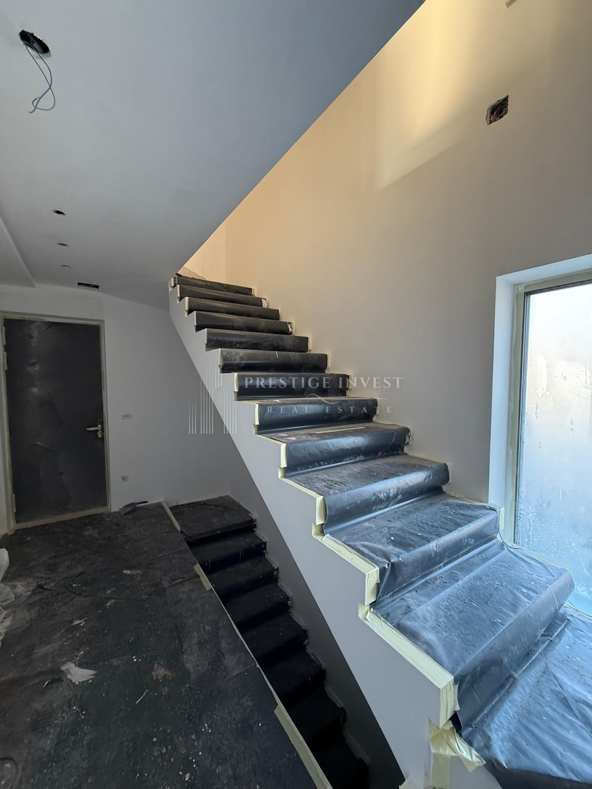 Apartmán Na prodej -  Kolovare