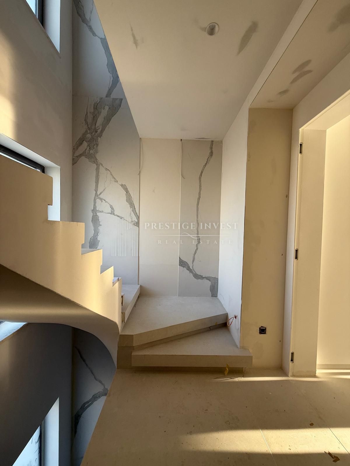 Apartmán Na prodej -  Kolovare