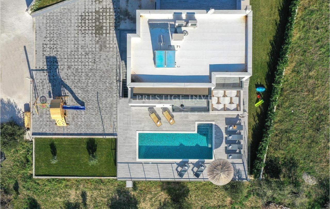 Casa In vendita - Splitsko-dalmatinska Kučine