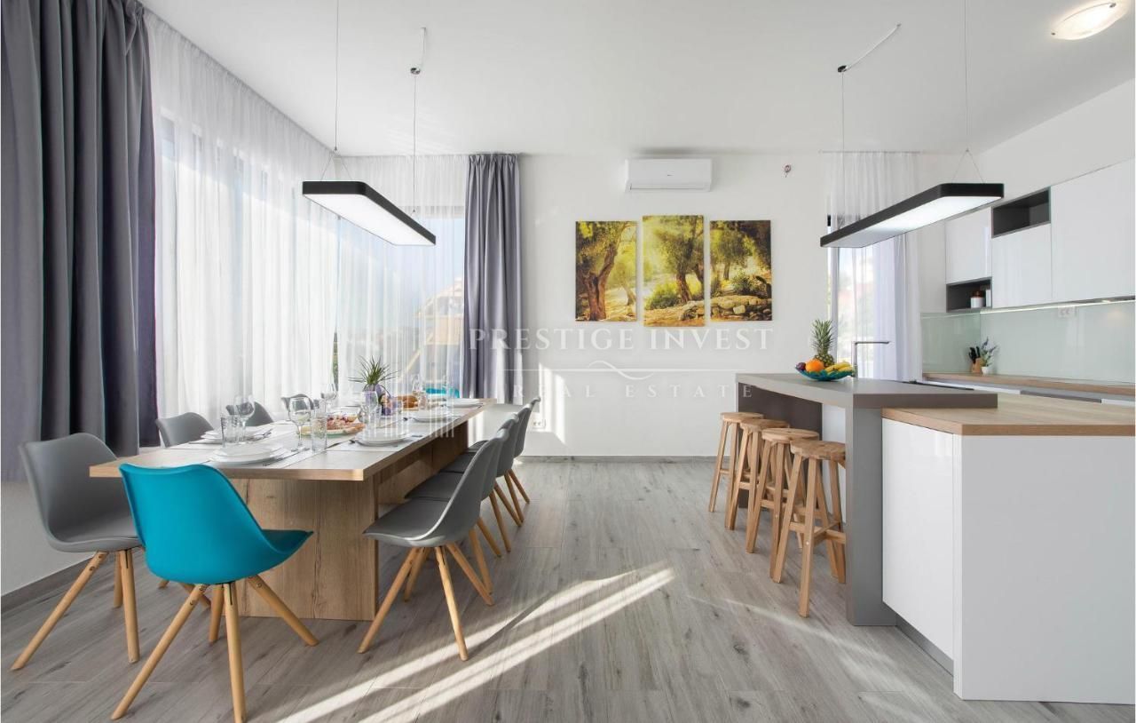 Casa In vendita - Splitsko-dalmatinska Kučine