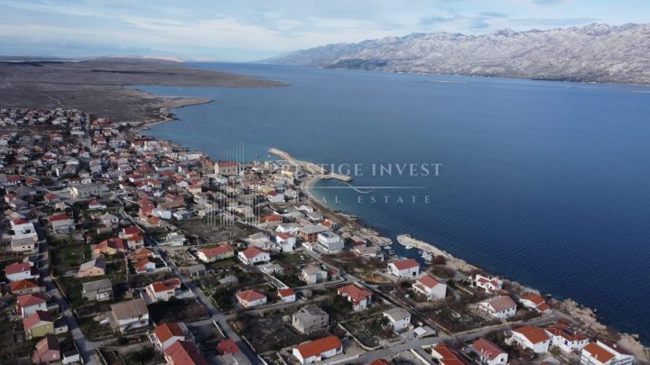 Pozemok na predaj 1600 m² – Ražanac