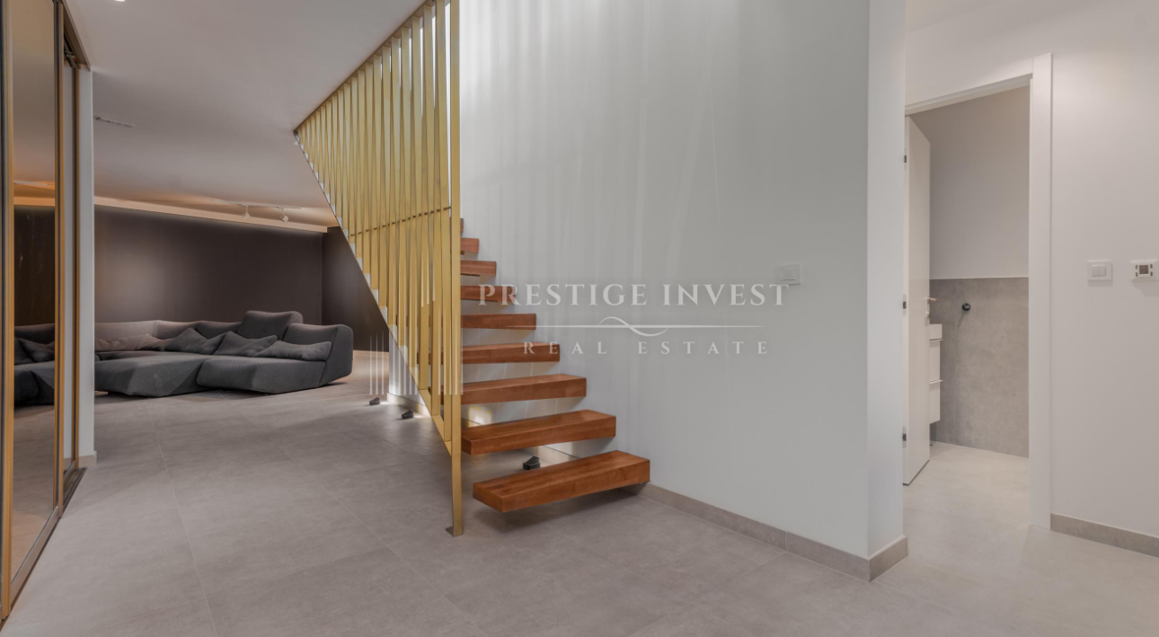Maison À vendre - Splitsko-dalmatinska Podstrana