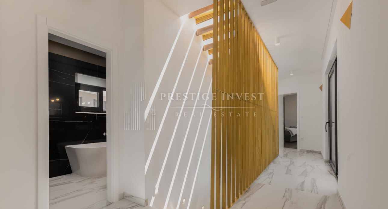 Maison À vendre - Splitsko-dalmatinska Podstrana