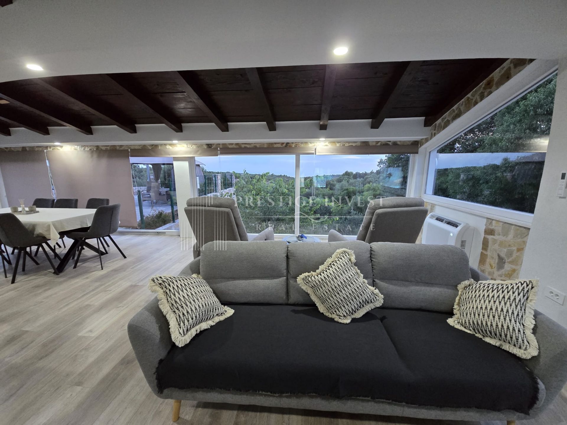 Casa In vendita -  Rogoznica