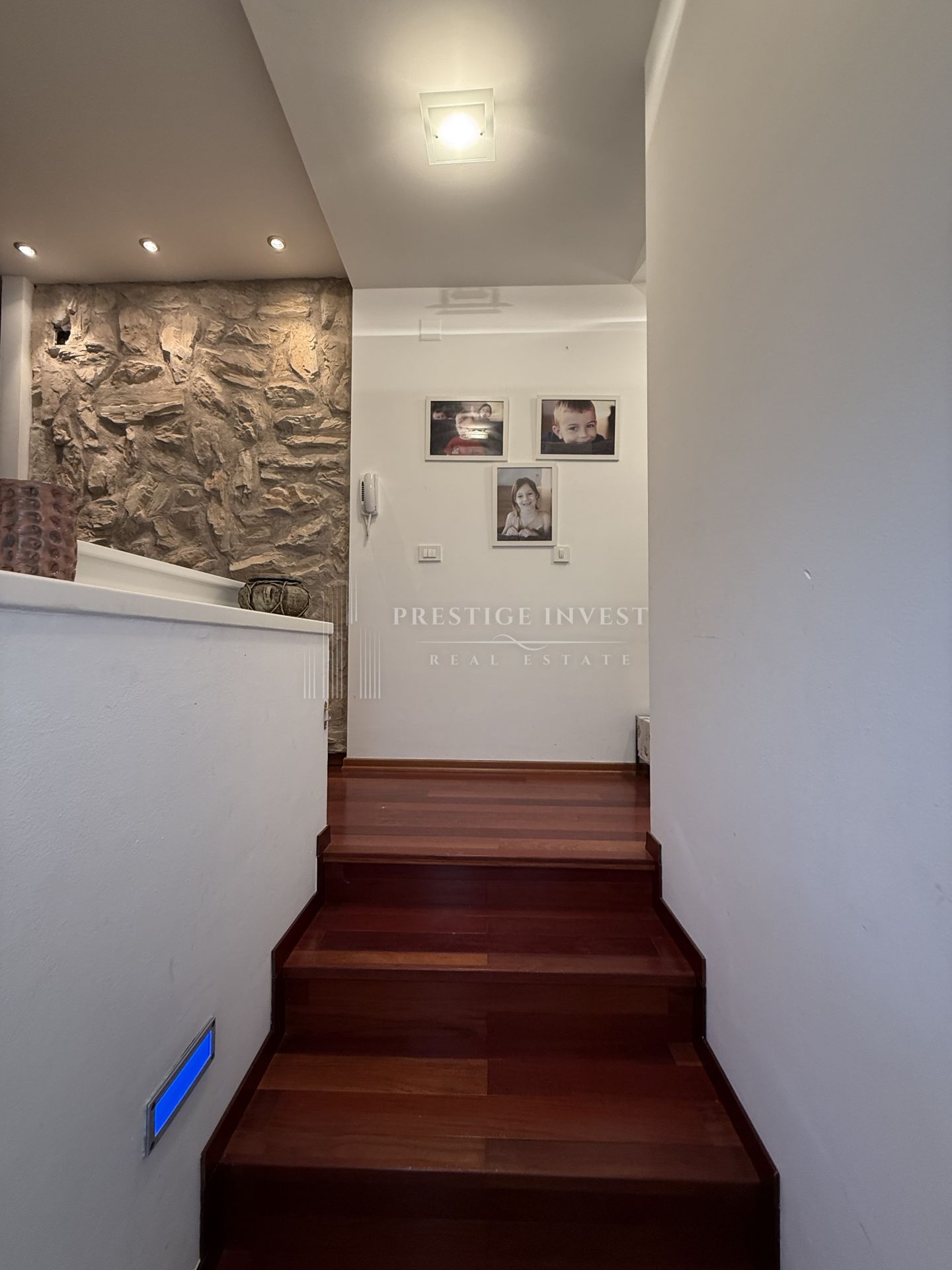 House For sale -  Diklo