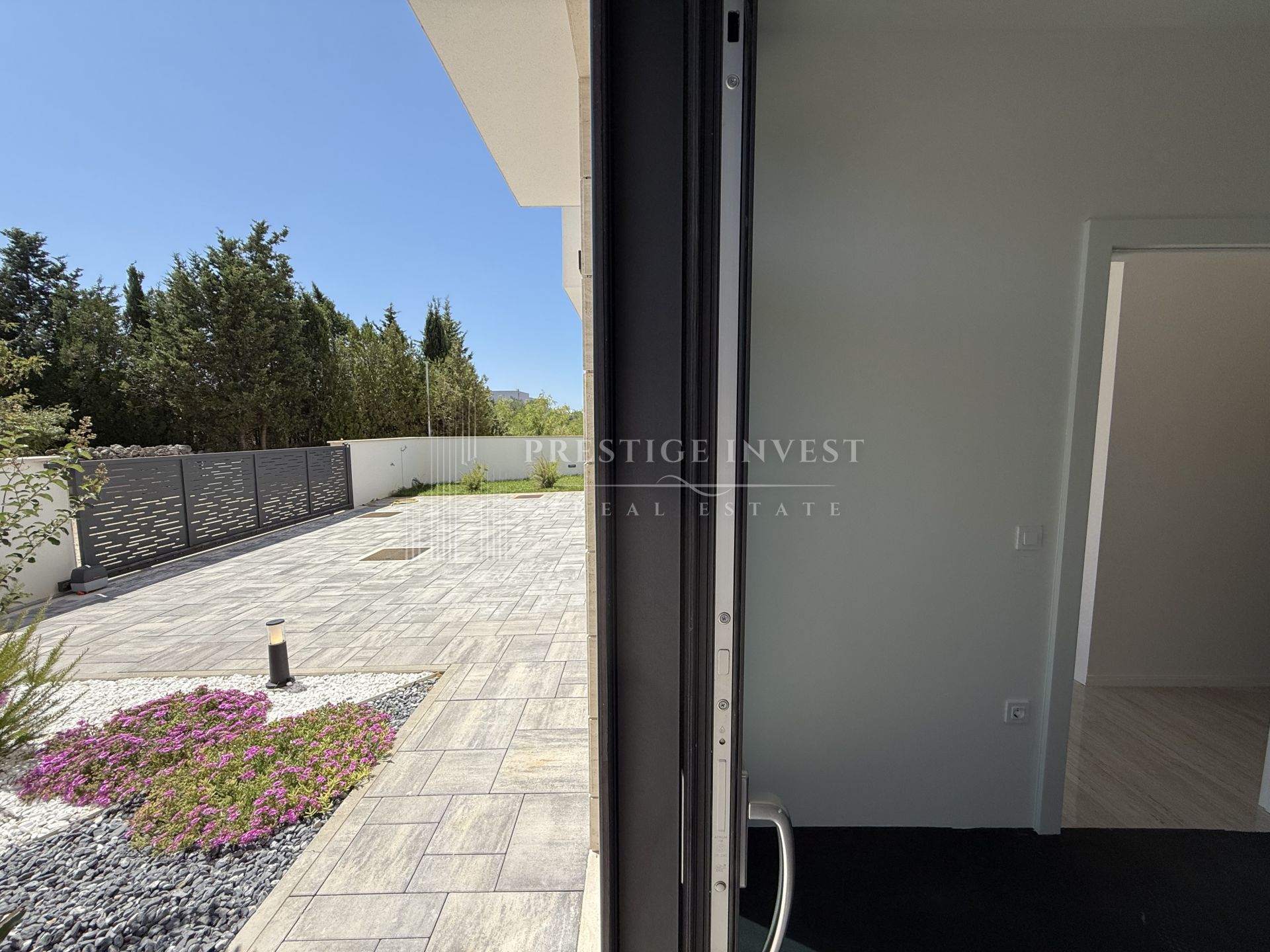 House For sale -  Zaton