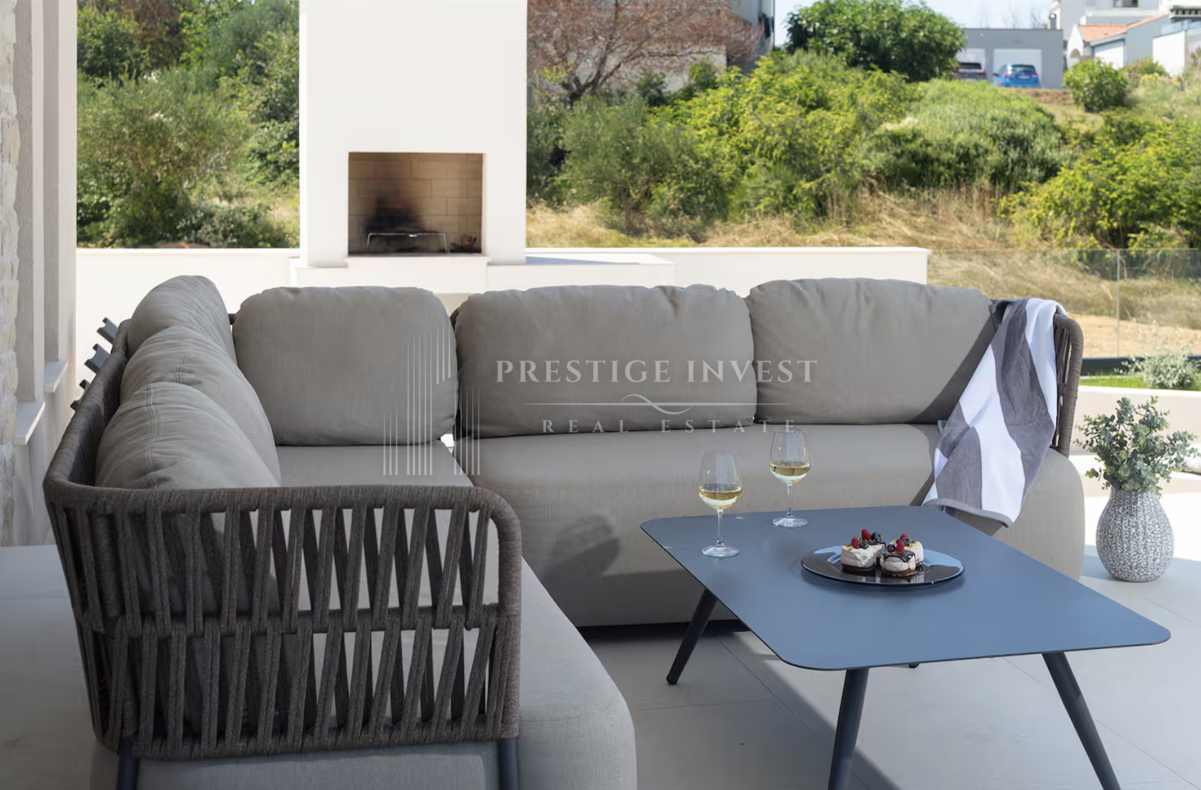 House For sale -  Nin