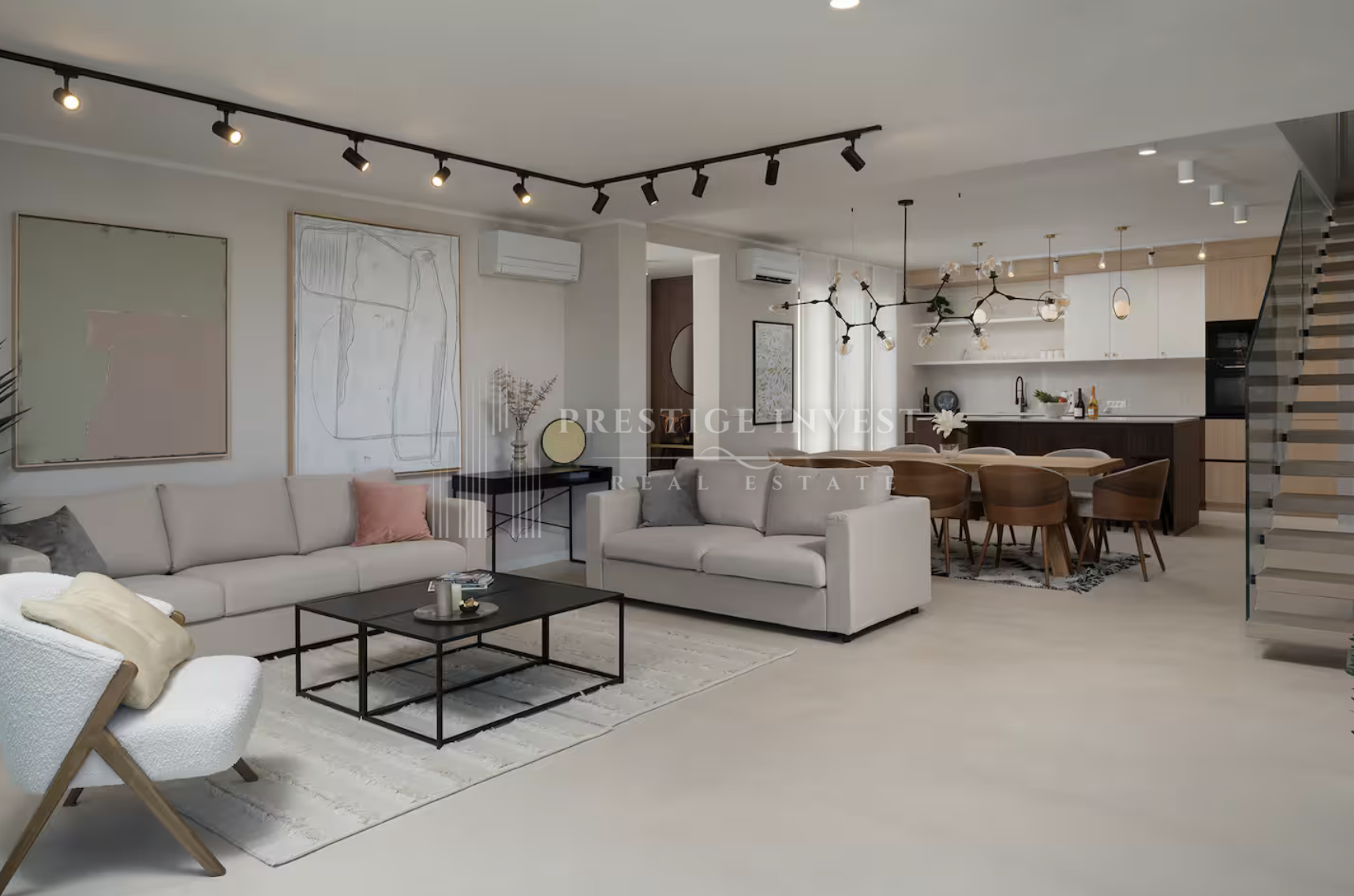 House For sale -  Nin