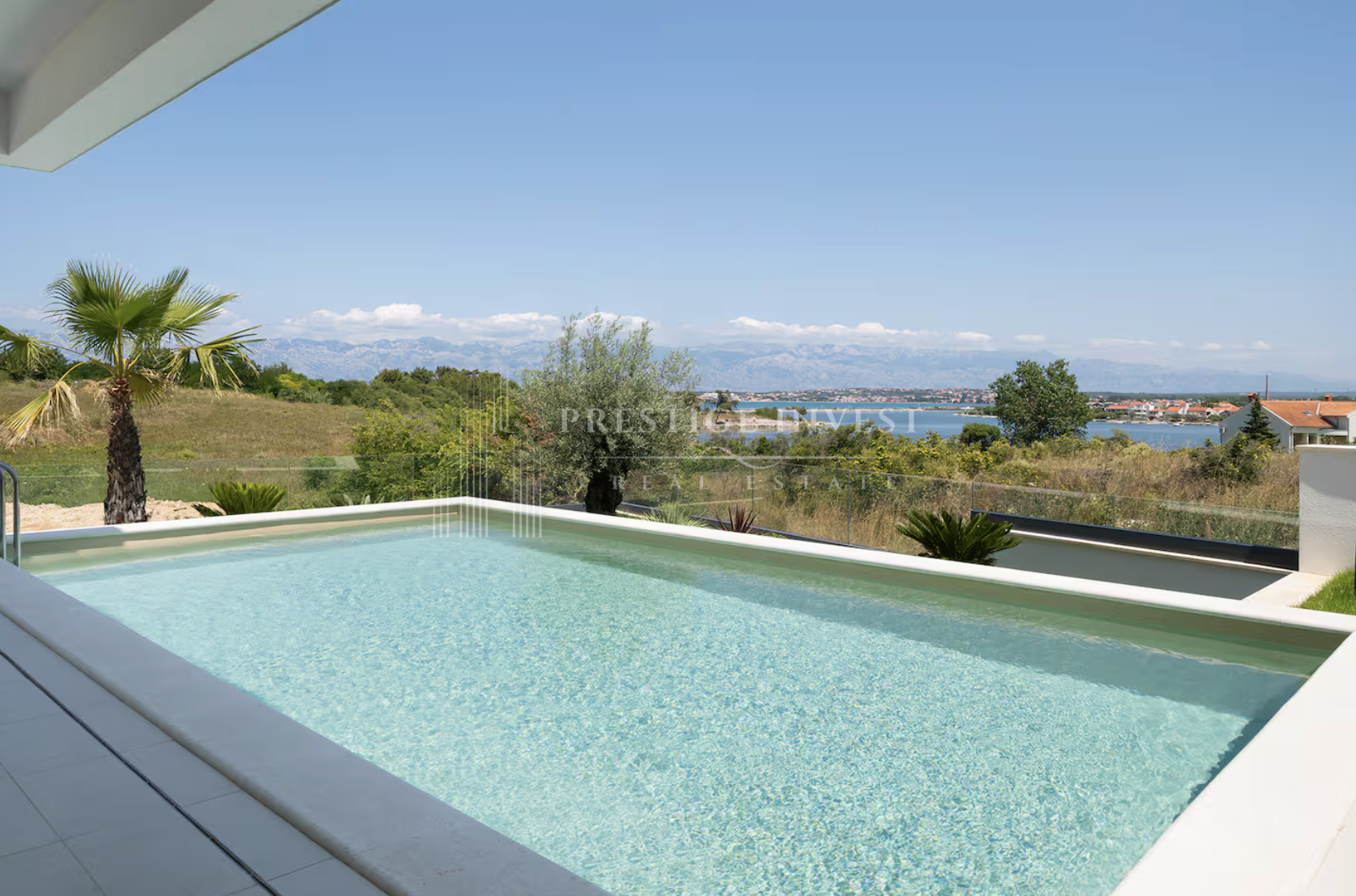House For sale -  Nin