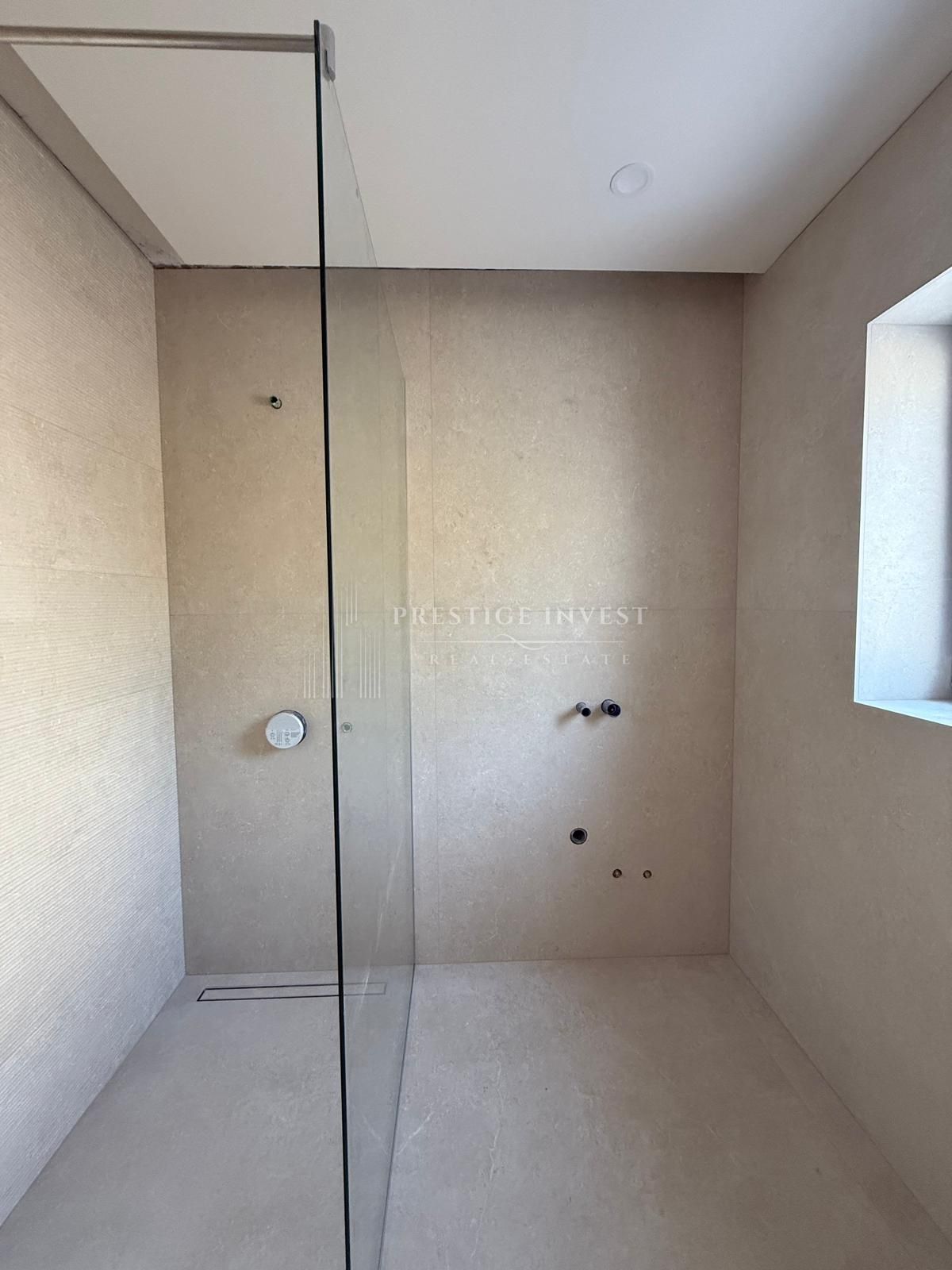 House For sale -  Diklo