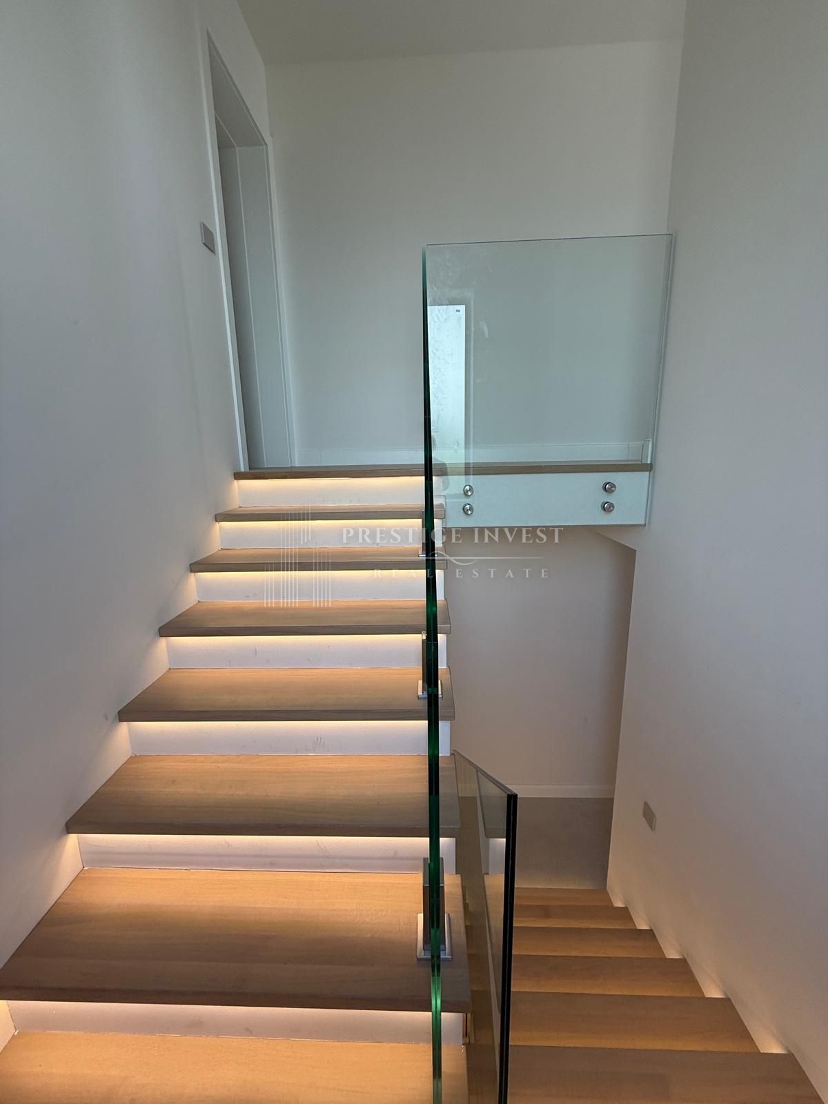 House For sale -  Diklo