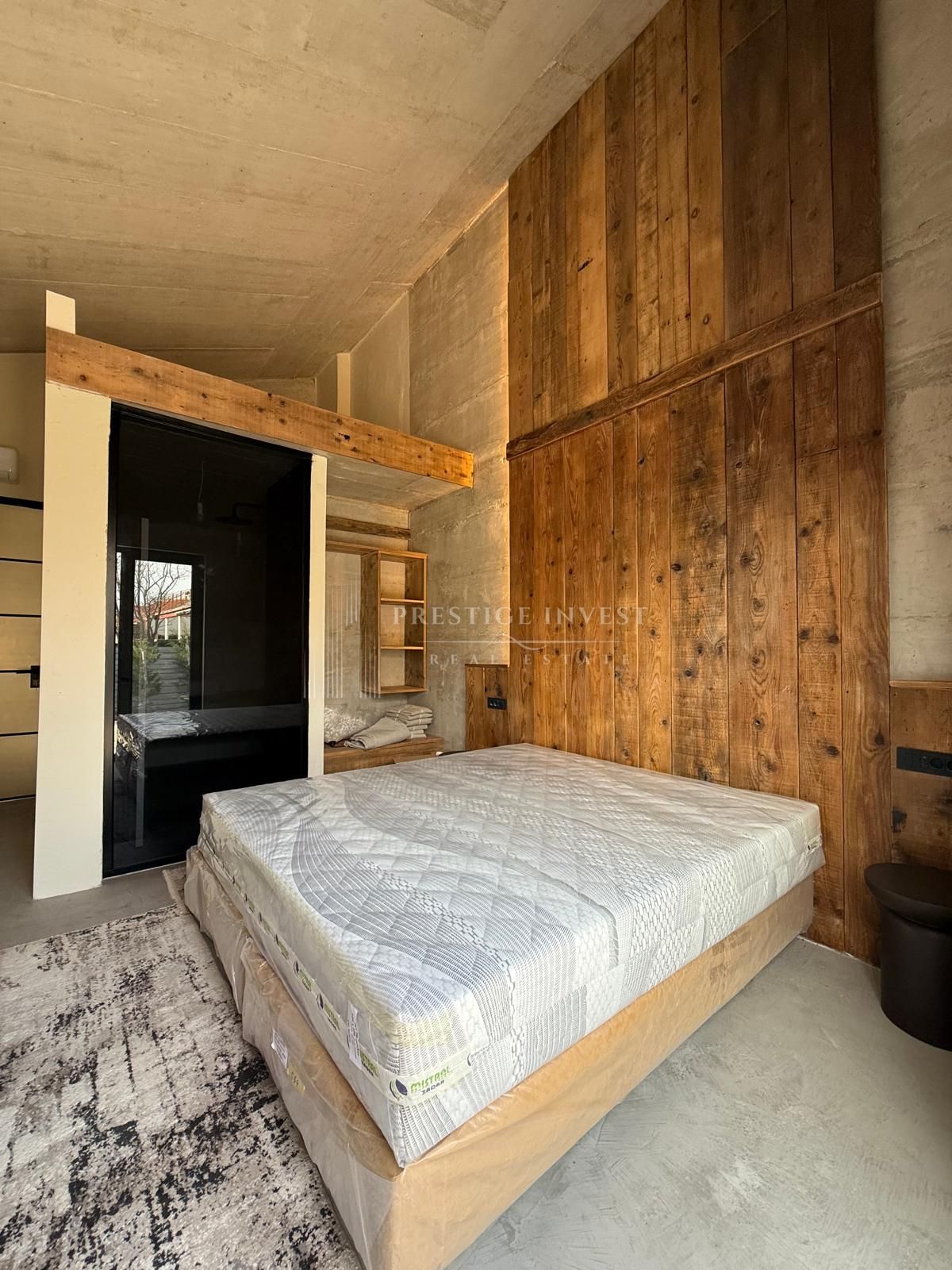 House For sale -  Poljica Brig