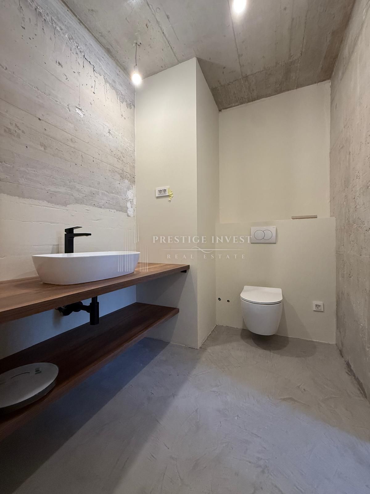 House For sale -  Poljica Brig