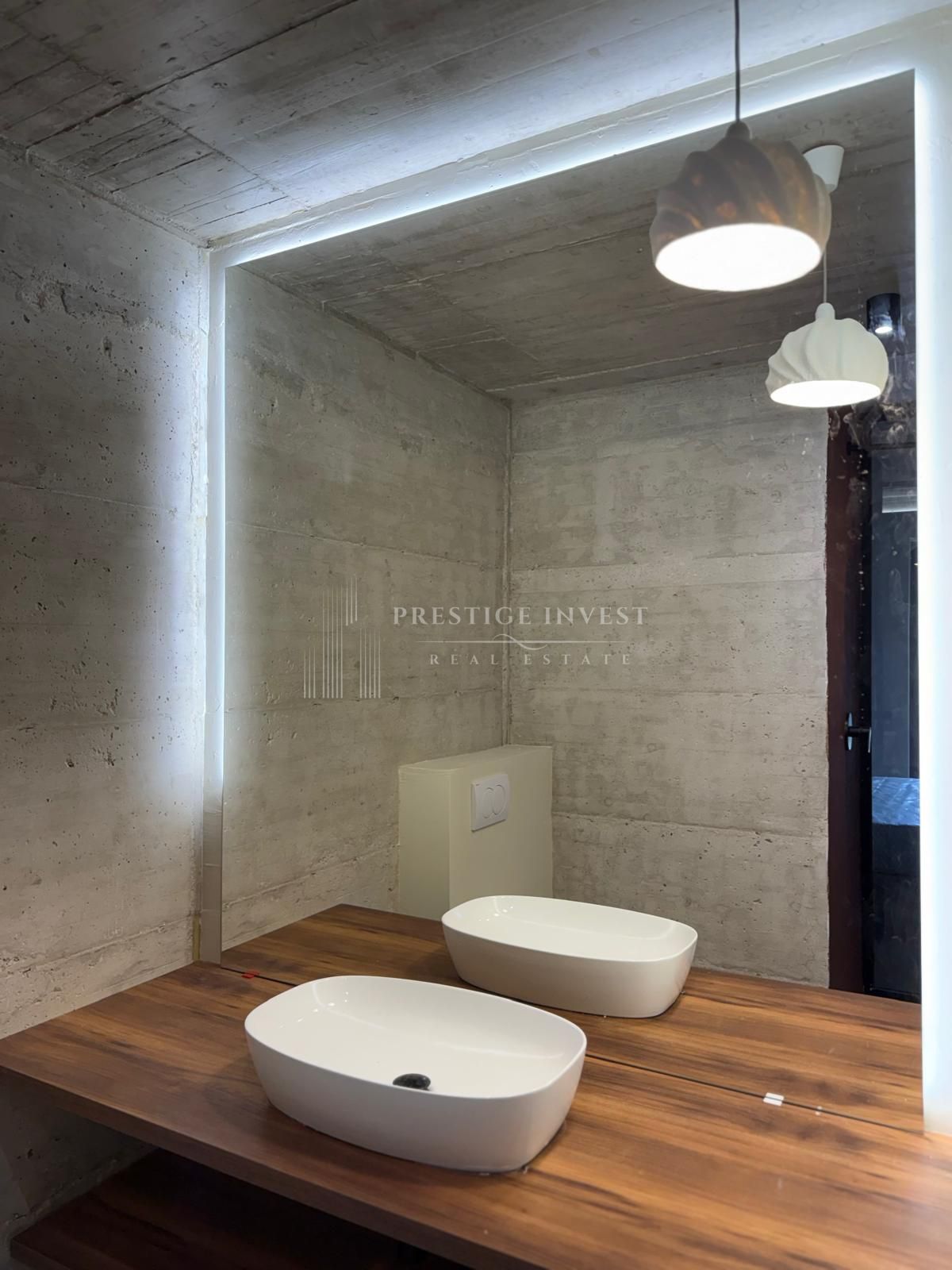 House For sale -  Poljica Brig