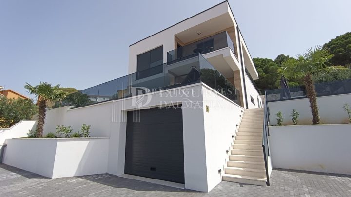 Maison à vendre 346 m² – Okrug