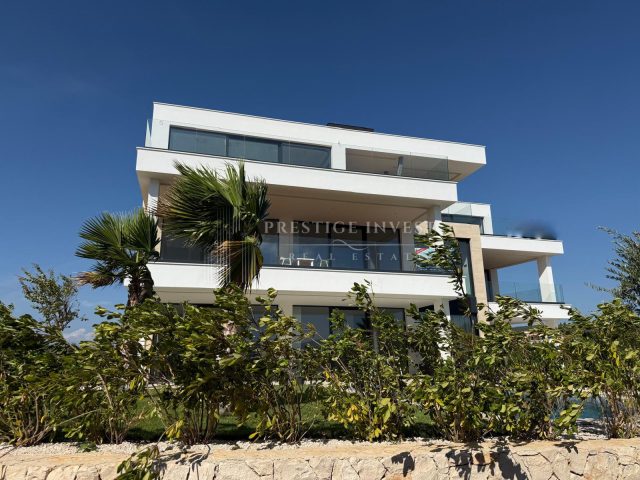 Apartmán na predaj 140 m² – Sukošan