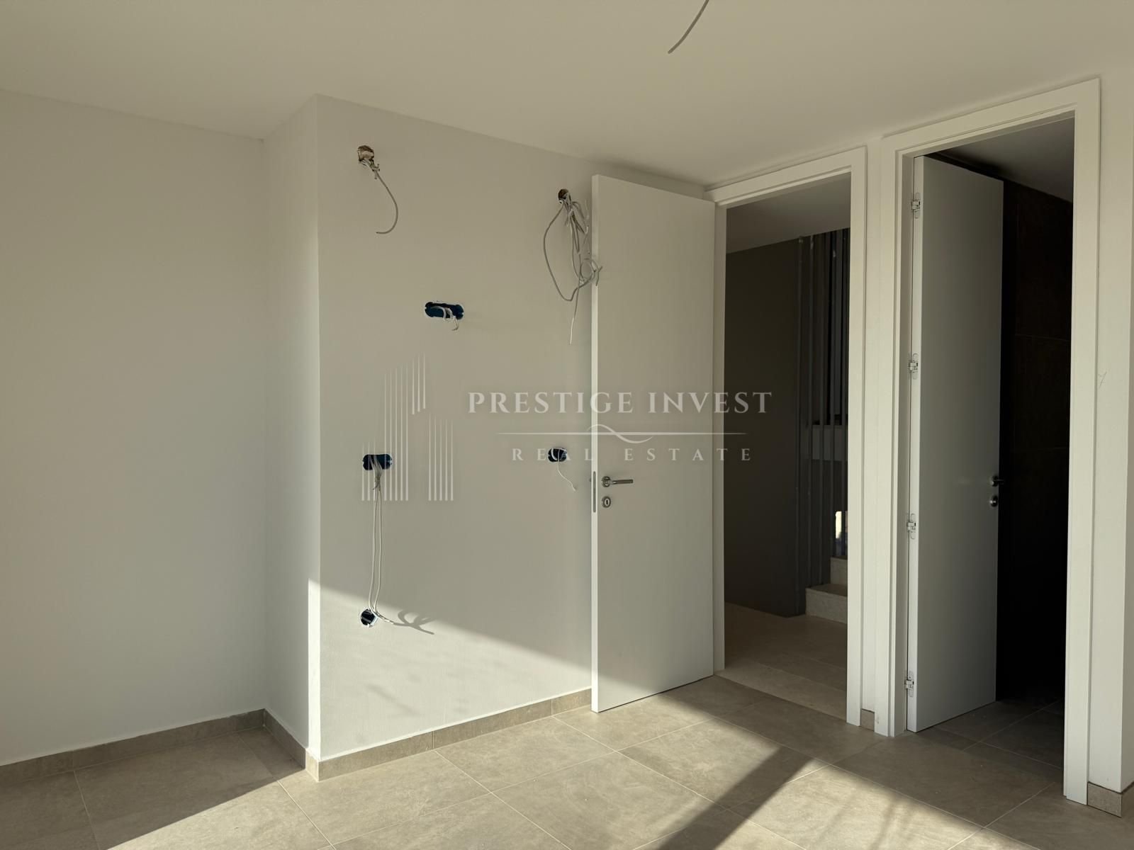 House For sale - Ličko-senjska Novalja