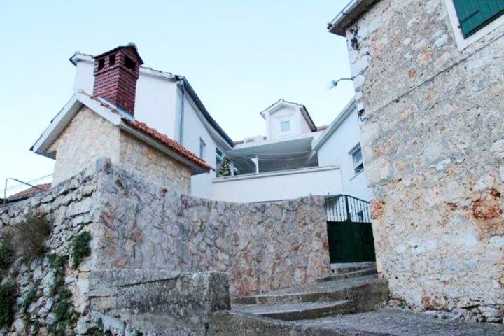 Haus zu verkaufen 140 m² – Hvar